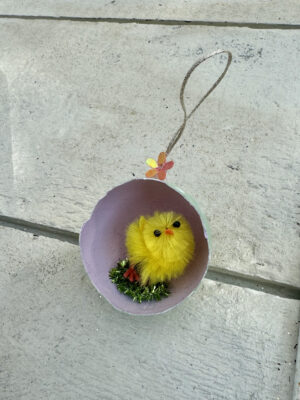 Påskeophæng af æggeskal