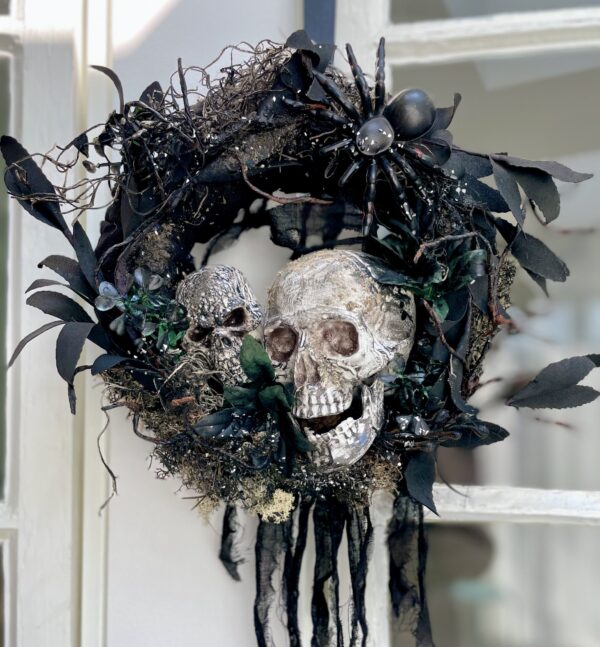 Halloween krans med kranier