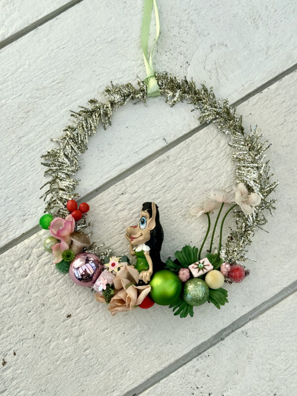Julekrans med Hugoline