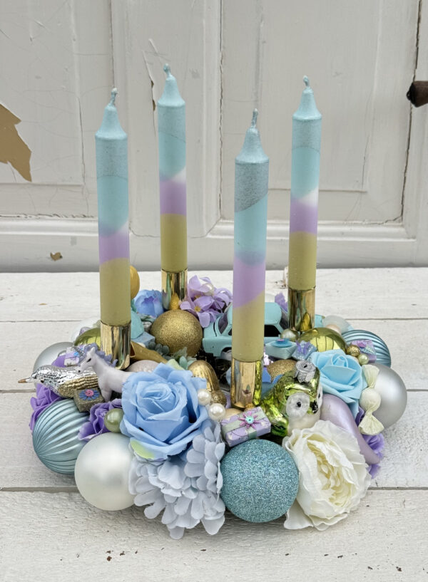 Adventskrans lys blå, lilla, hvid og grøn