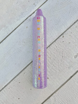 Nedtællingslys/ kalenderlys lilla med glimmer