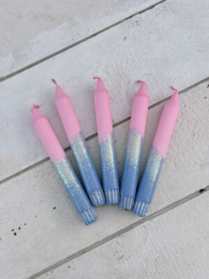 1 stk håndlavet stearinlys, glimmer/ lyserød og blå