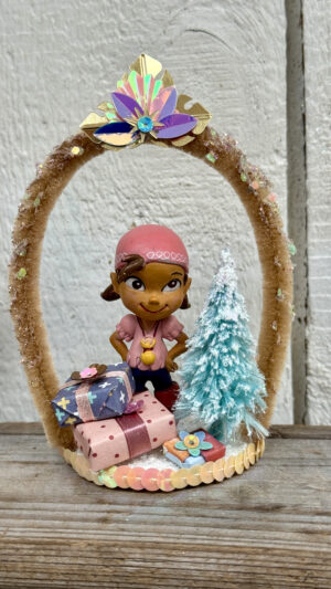 Eventyrlig juledekoration Lizzy (Jake og piraterne)